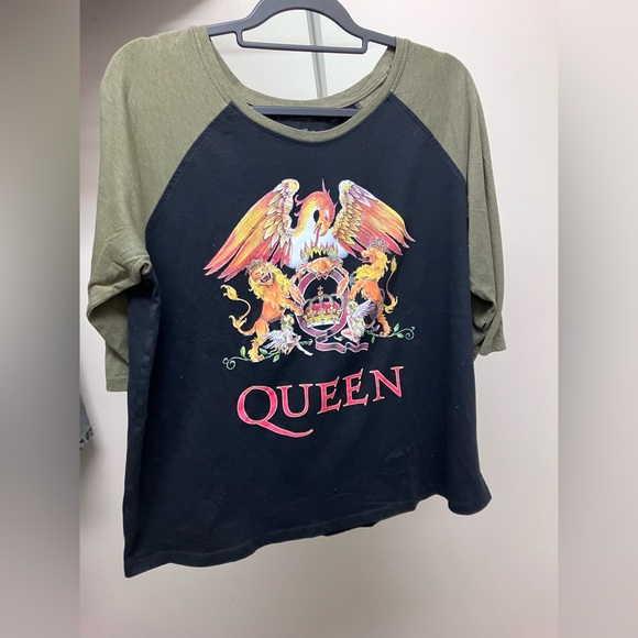 โฃ๏ธSOLDโฃ๏ธL ptp 20 QUEEN VINTAGE BAND TEE sweater bohemian rhapsody - Picture 2 of 6